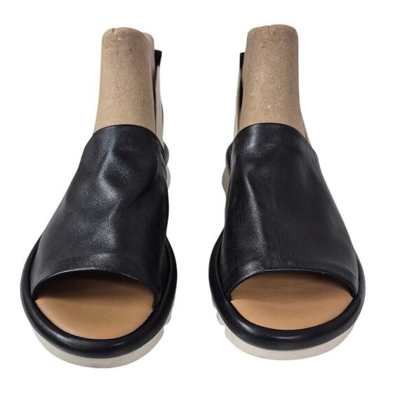 The Flexx WAT IS WAV 2 Black Foulard 7.5 EUC Open Toe Leather Slingback Sandal - Picture 1 of 7